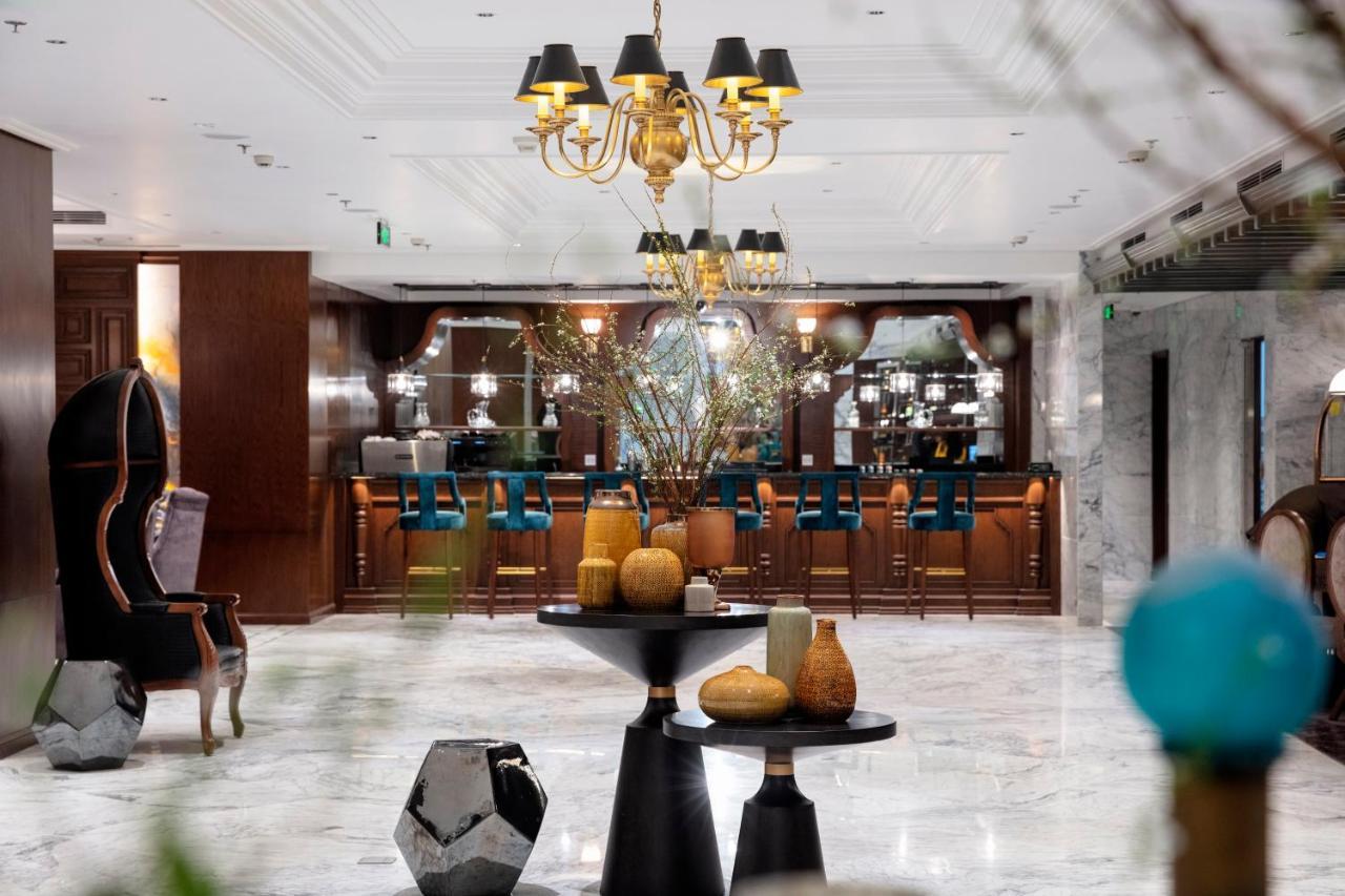 Peridot Grand Luxury Boutique Hotel Hanoi Exterior photo Lobby